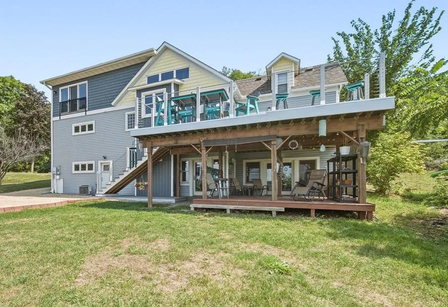 209 3rd Street Hudson, WI 54016