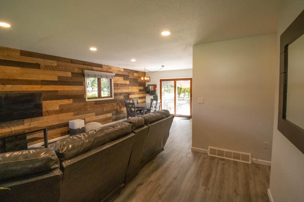 5432 Mineral Avenue Mountain Iron, MN 55768