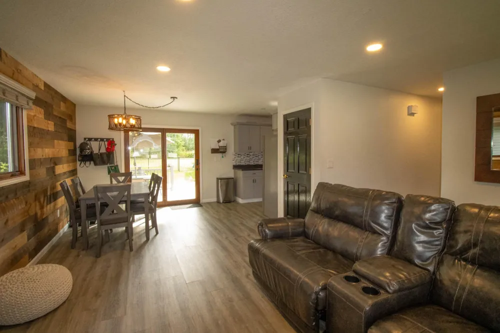 5432 Mineral Avenue Mountain Iron, MN 55768
