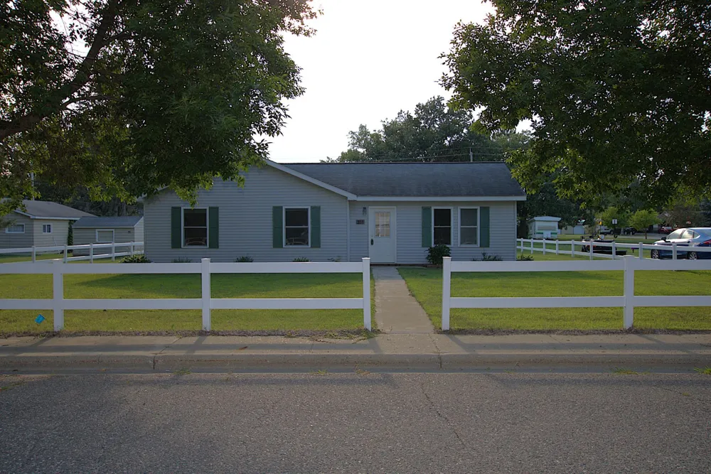 311 Roosevelt Street SW Staples, MN 56479