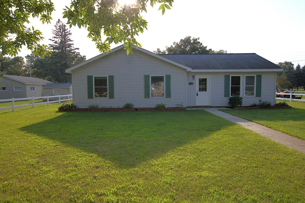 311 Roosevelt Street SW Staples, MN 56479