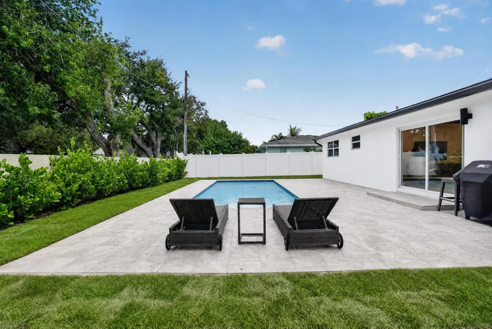 2521 Jaeger Drive Delray Beach, FL 33444