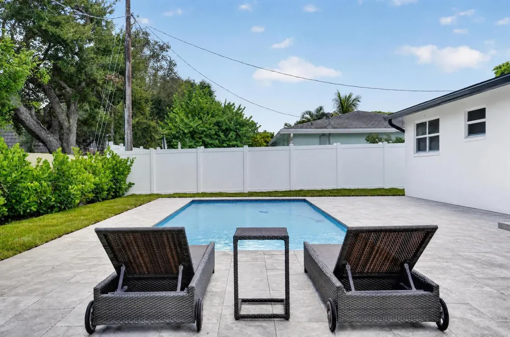 2521 Jaeger Drive Delray Beach, FL 33444