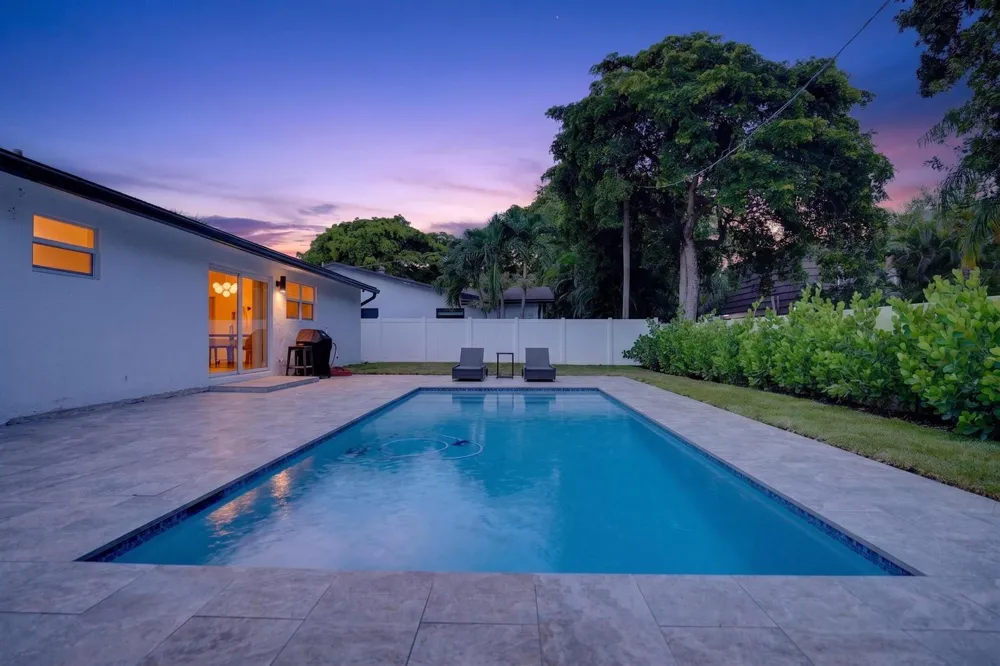 2521 Jaeger Drive Delray Beach, FL 33444