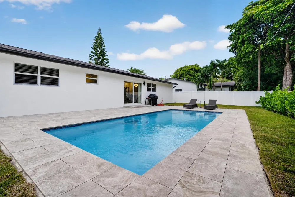 2521 Jaeger Drive Delray Beach, FL 33444