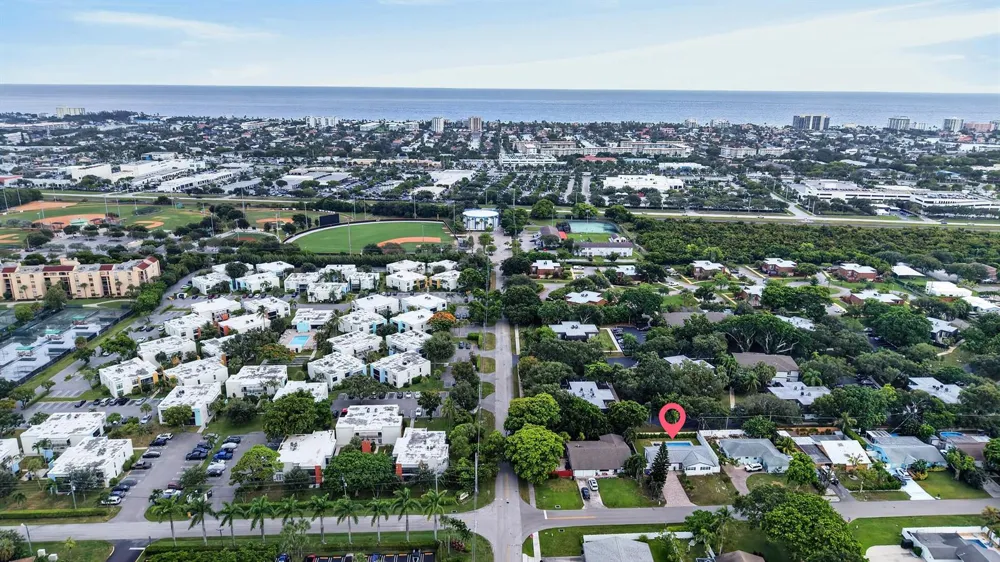 2521 Jaeger Drive Delray Beach, FL 33444