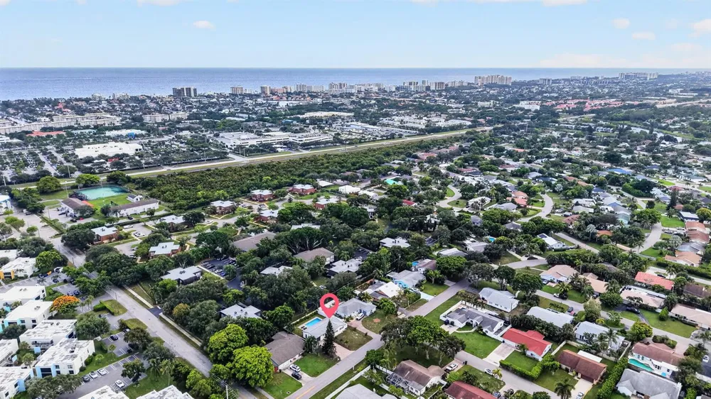 2521 Jaeger Drive Delray Beach, FL 33444