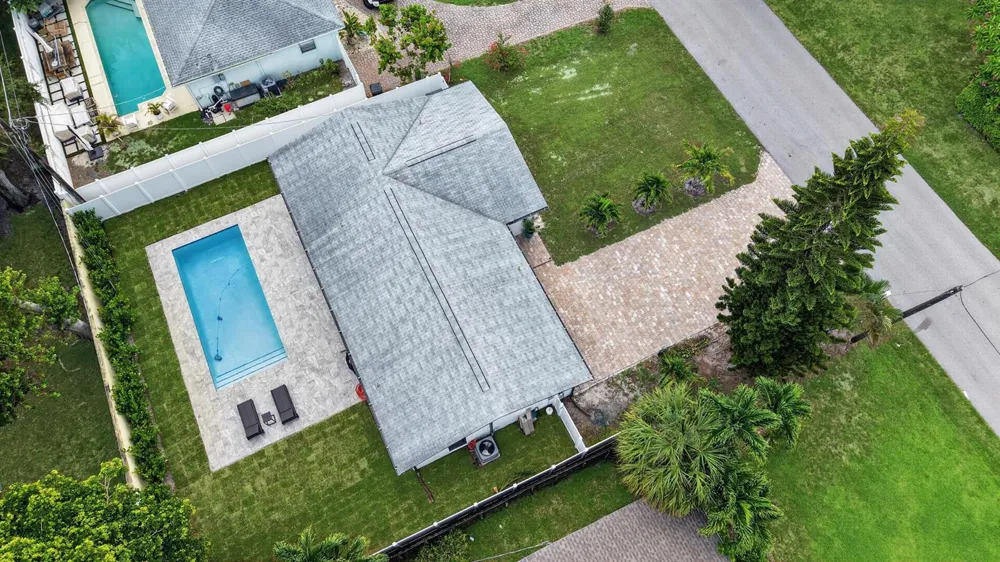 2521 Jaeger Drive Delray Beach, FL 33444