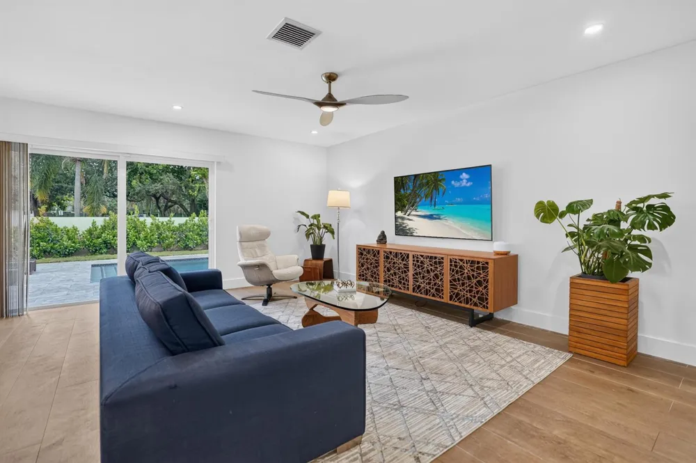 2521 Jaeger Drive Delray Beach, FL 33444