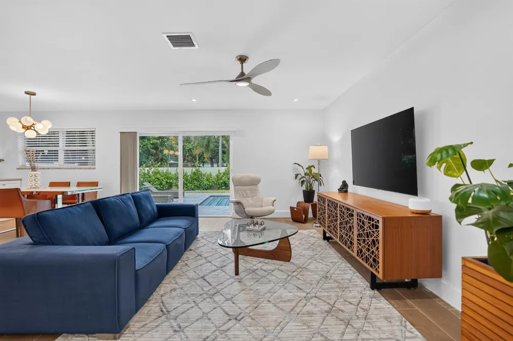 2521 Jaeger Drive Delray Beach, FL 33444