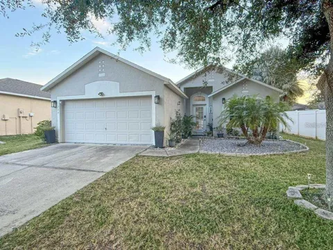 704 FLAGSTONE STREET