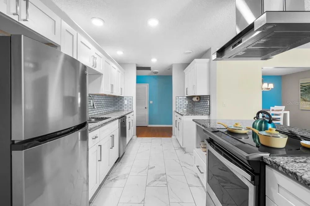 234 AMESBURY CIRCLE Sun City Center, FL 33573