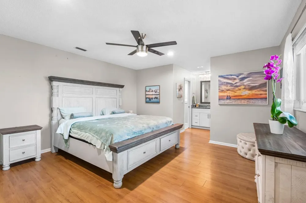 234 AMESBURY CIRCLE Sun City Center, FL 33573