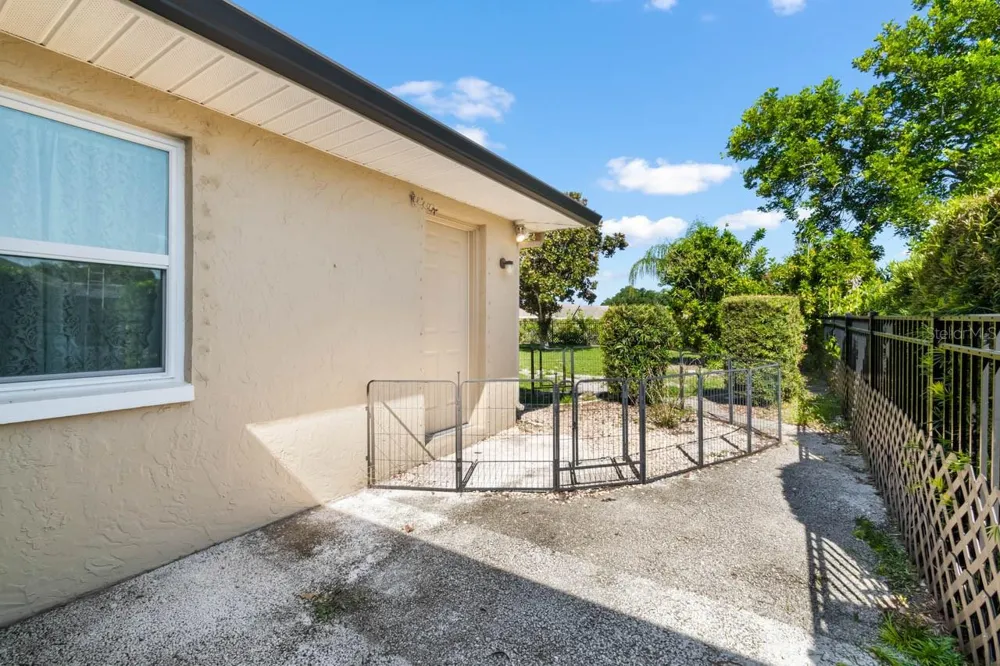 234 AMESBURY CIRCLE Sun City Center, FL 33573