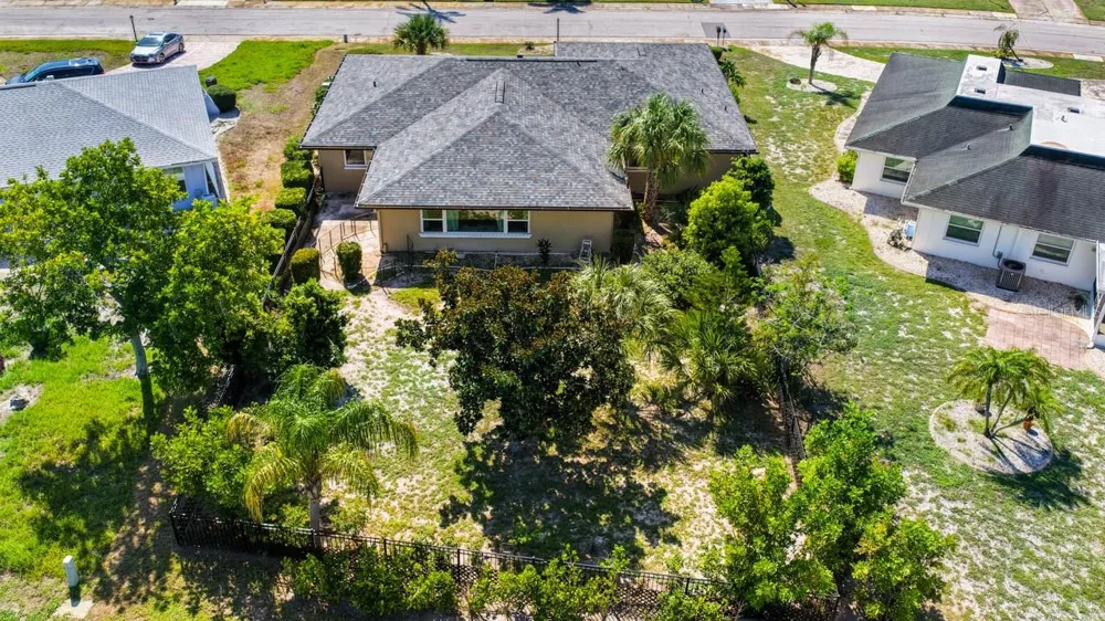 234 AMESBURY CIRCLE Sun City Center, FL 33573