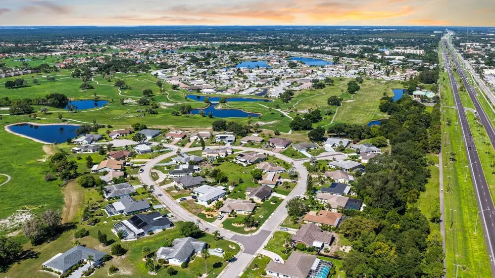 234 AMESBURY CIRCLE Sun City Center, FL 33573