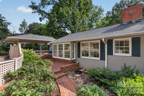 113 Forest Lane