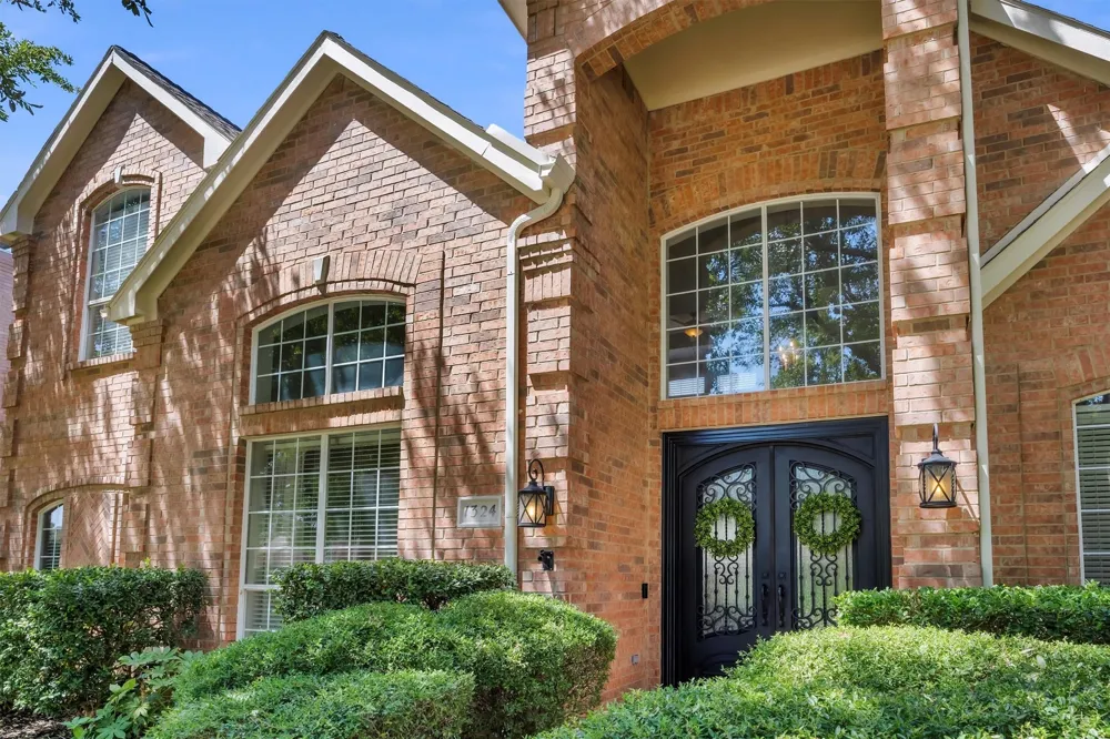 1324 Coral Drive Coppell, TX 75019