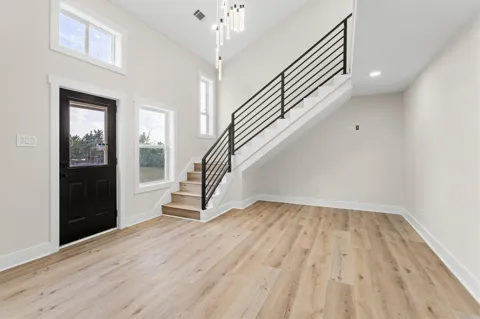 1121 Allen Road