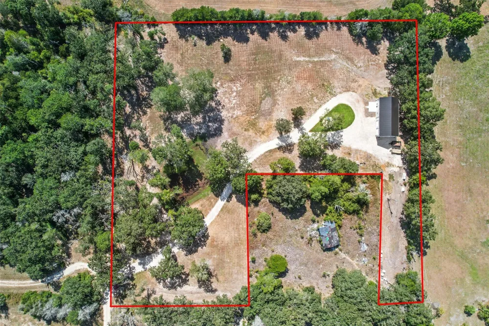 1121 Allen Road Brenham, TX 77833
