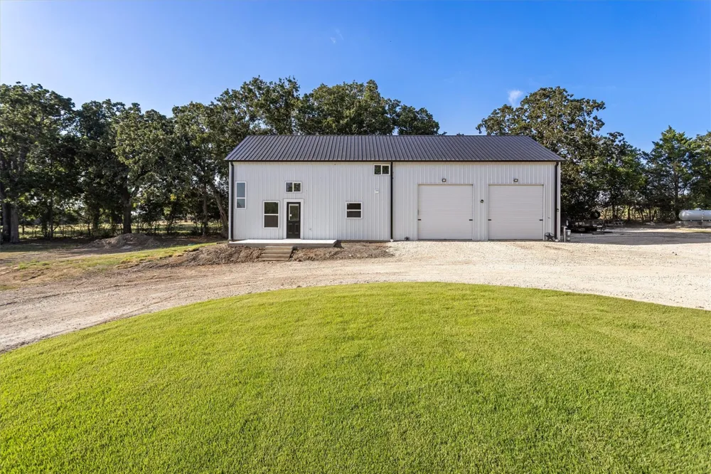 1121 Allen Road Brenham, TX 77833