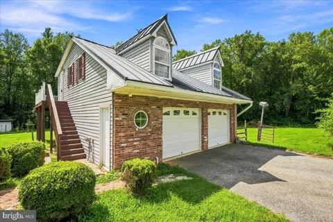 3813 MOUNT PLEASANT ROAD