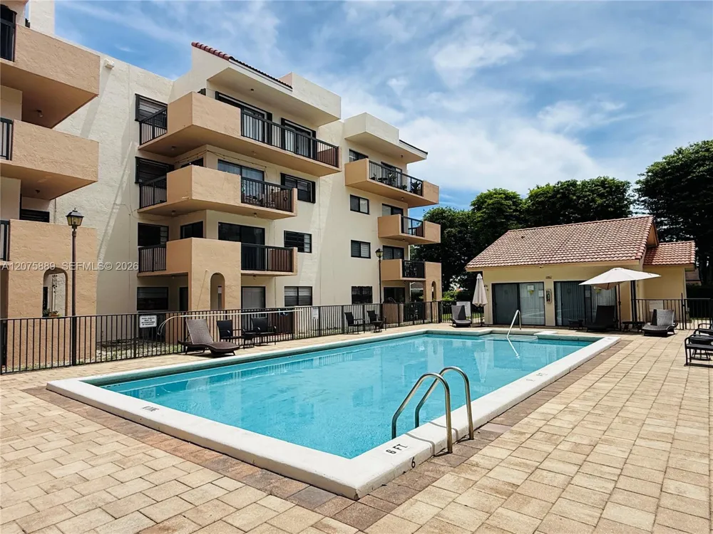 995 SW 84th Ave #309 Miami, FL 33144