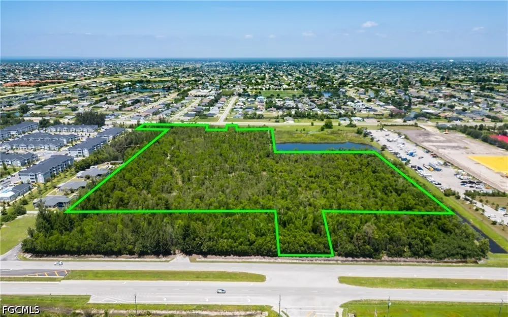 Atlantica Pines Circle Cape Coral, FL 33991