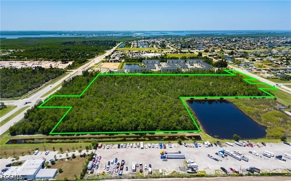 Atlantica Pines Circle Cape Coral, FL 33991