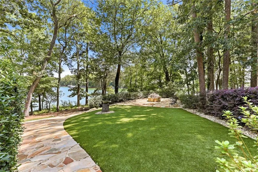 1123 Chestatee Point Dawsonville, GA 30534
