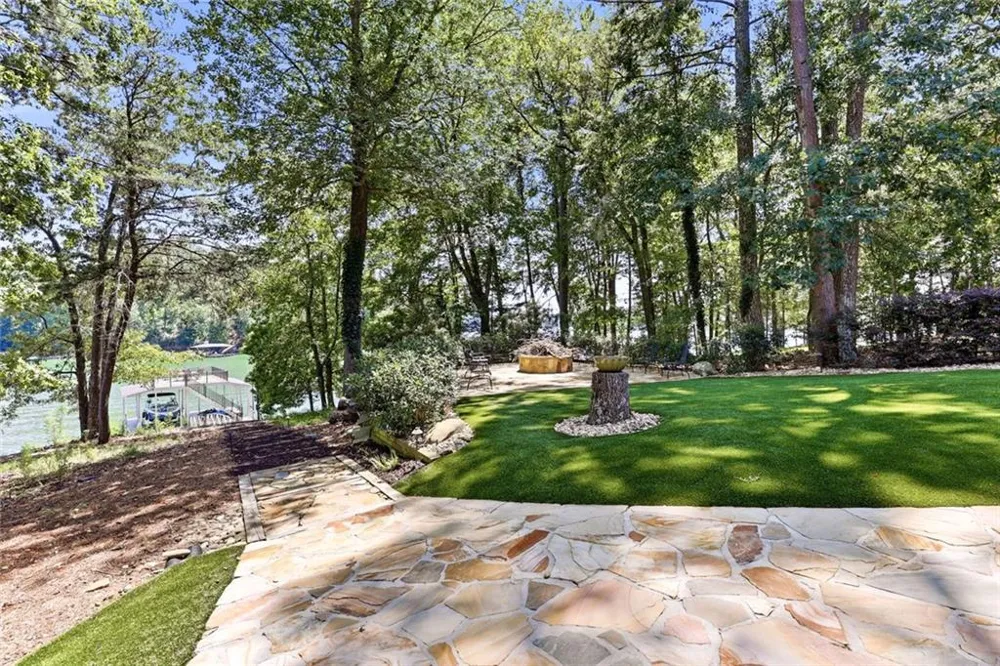 1123 Chestatee Point Dawsonville, GA 30534