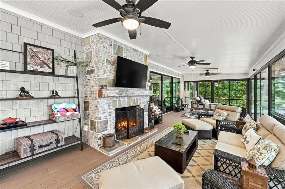 1123 Chestatee Point Dawsonville, GA 30534