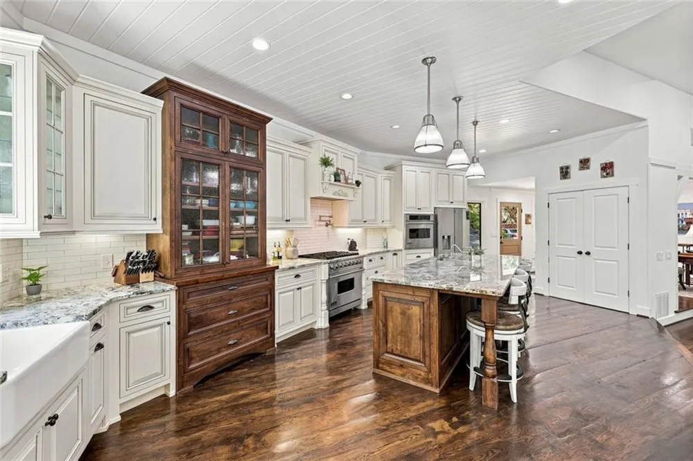 1123 Chestatee Point Dawsonville, GA 30534