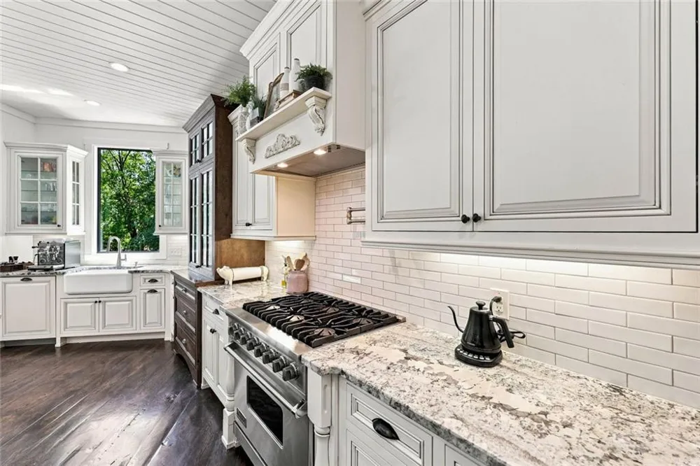 1123 Chestatee Point Dawsonville, GA 30534