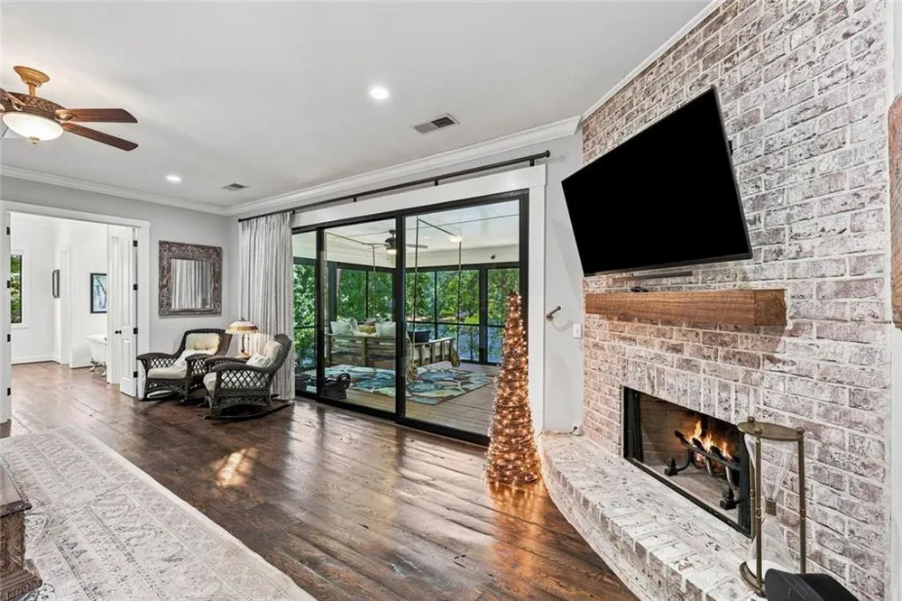 1123 Chestatee Point Dawsonville, GA 30534