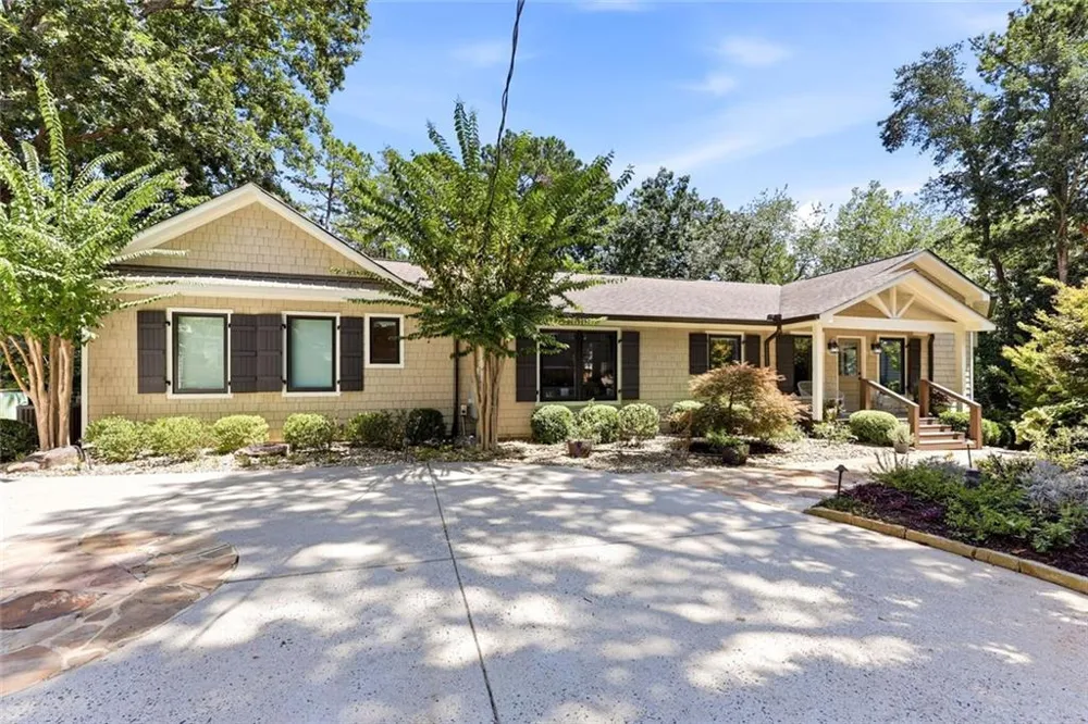 1123 Chestatee Point Dawsonville, GA 30534