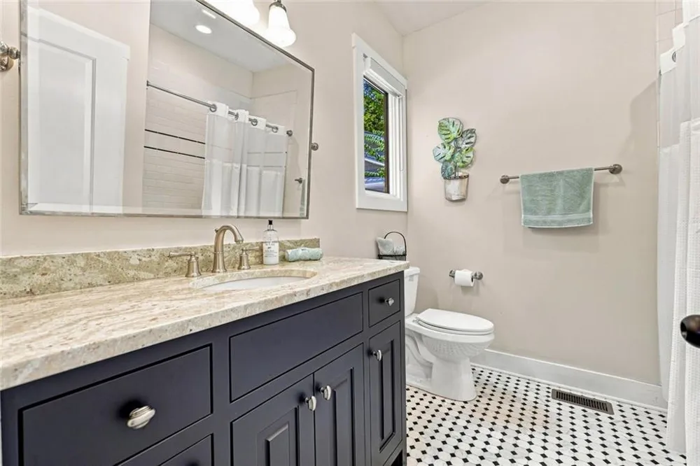 1123 Chestatee Point Dawsonville, GA 30534