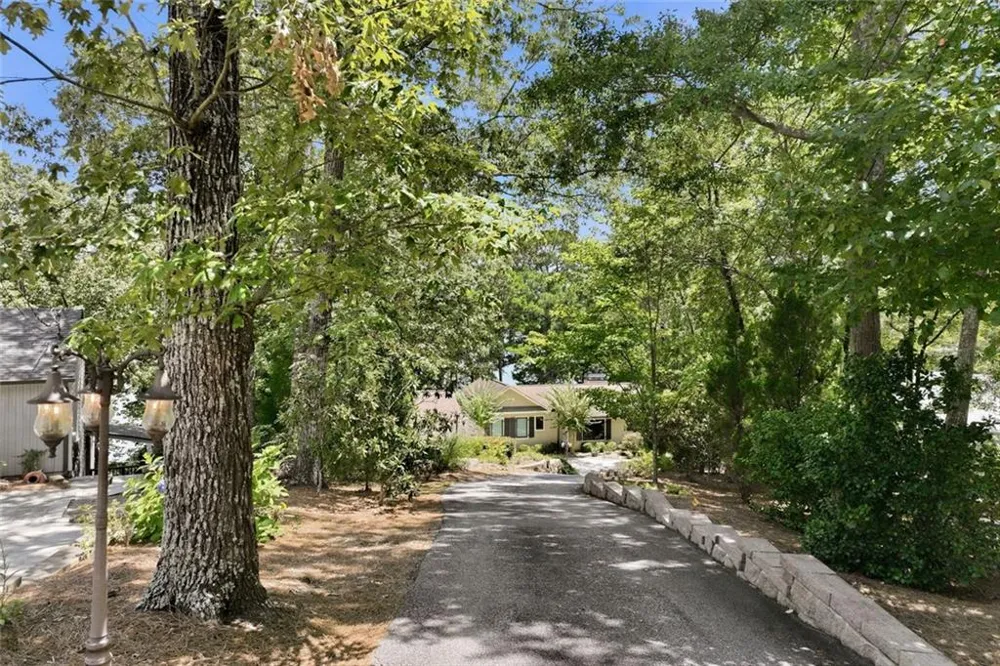 1123 Chestatee Point Dawsonville, GA 30534
