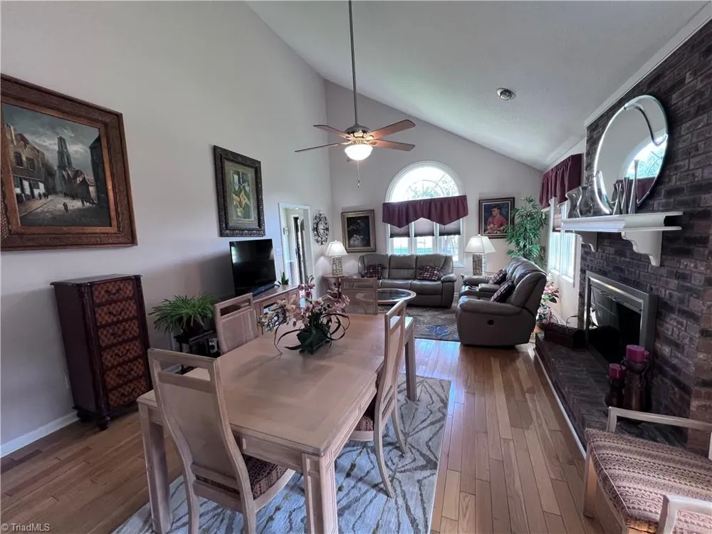 206 Maplewood Court Trinity, NC 27370