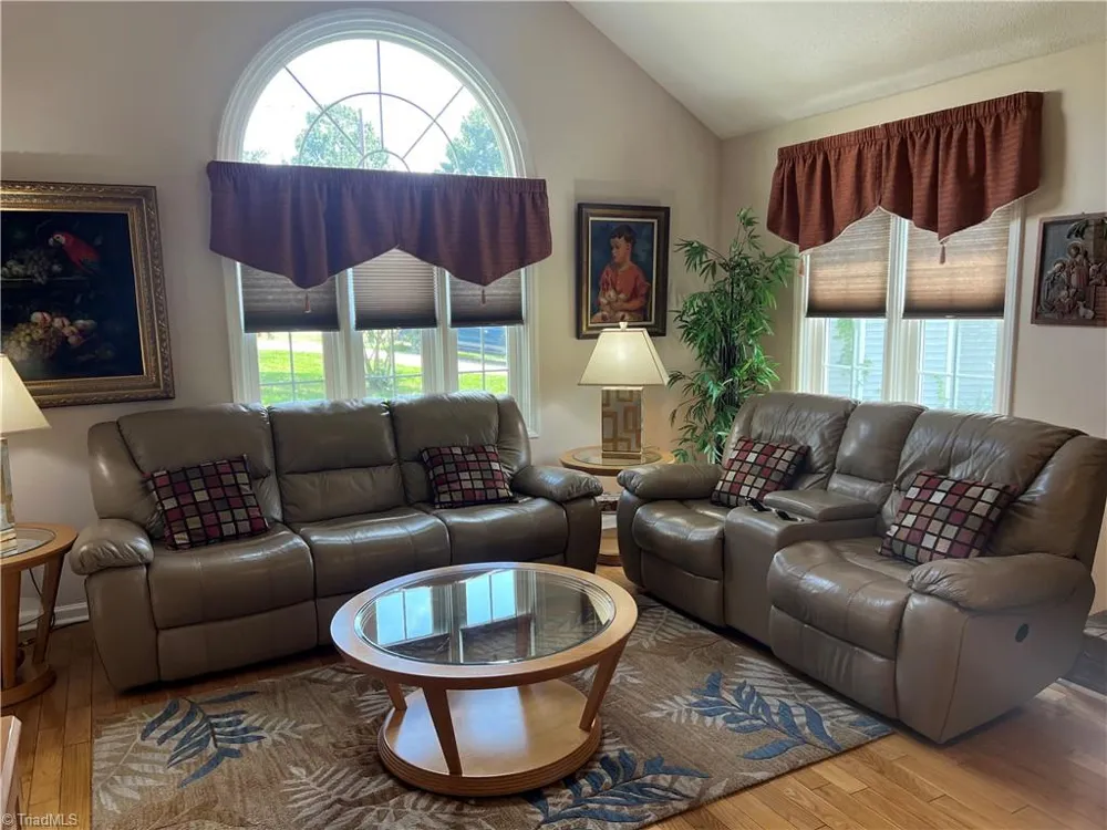 206 Maplewood Court Trinity, NC 27370