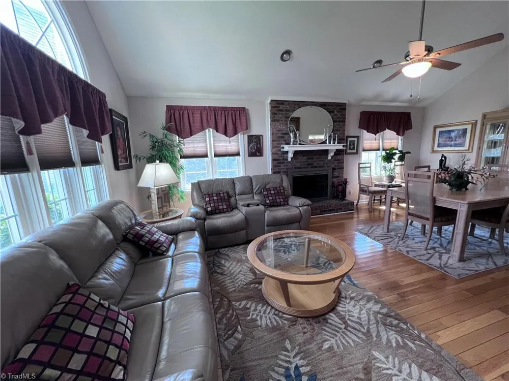 206 Maplewood Court Trinity, NC 27370