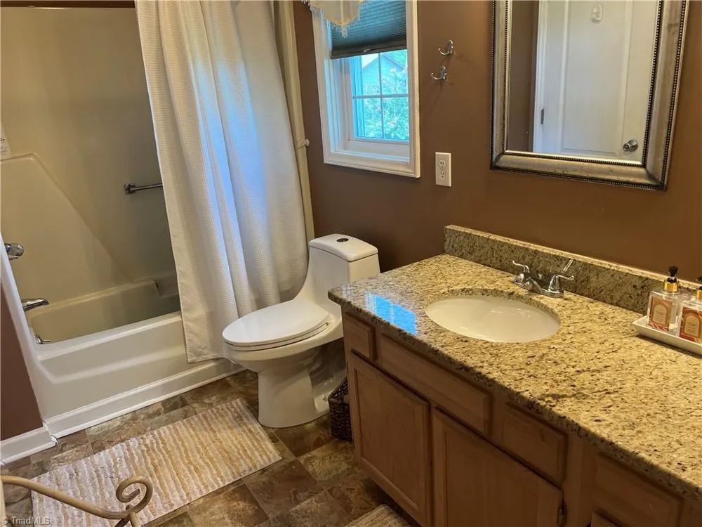 206 Maplewood Court Trinity, NC 27370