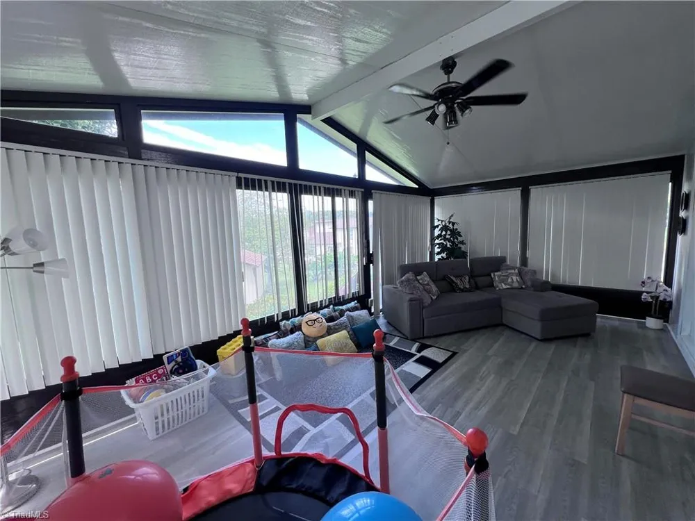 206 Maplewood Court Trinity, NC 27370