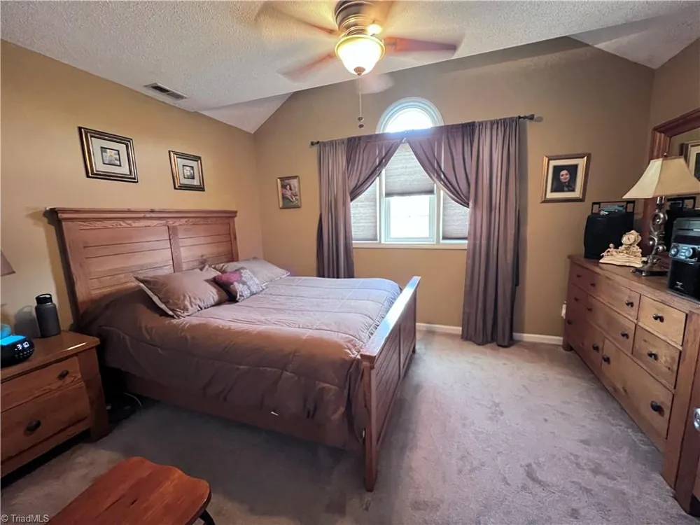 206 Maplewood Court Trinity, NC 27370