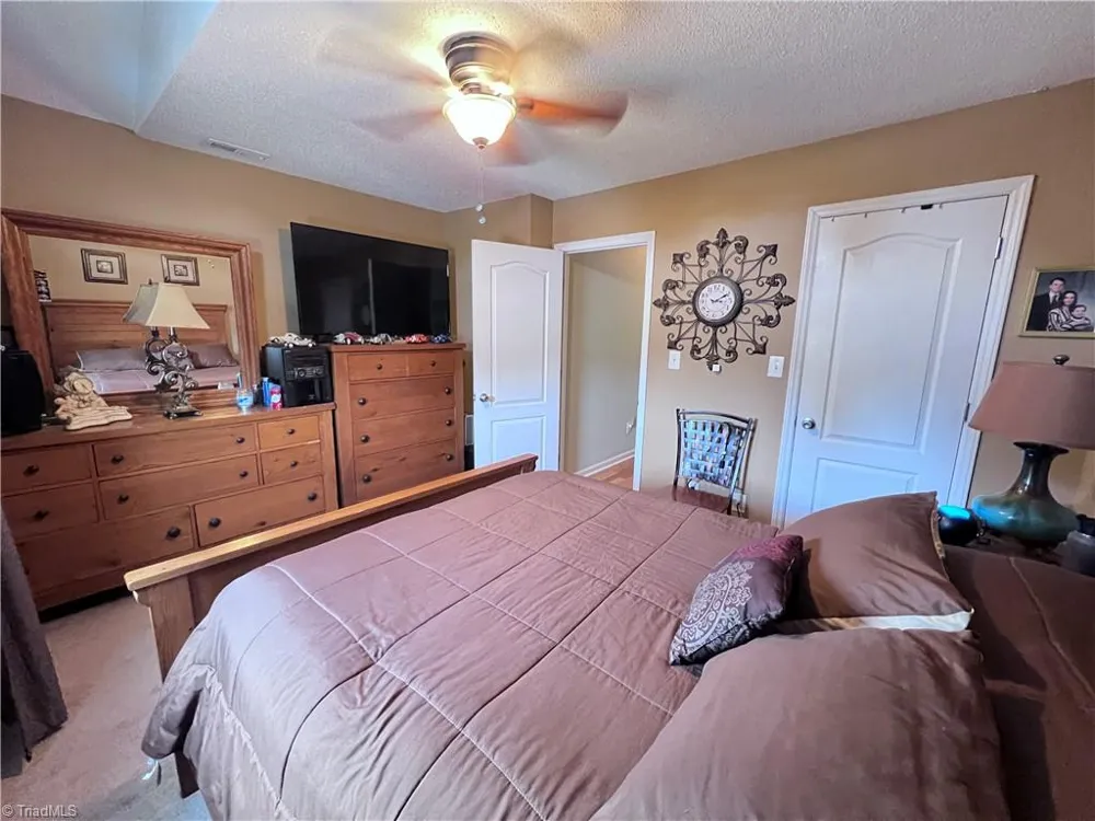 206 Maplewood Court Trinity, NC 27370