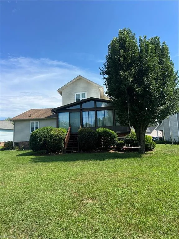 206 Maplewood Court Trinity, NC 27370