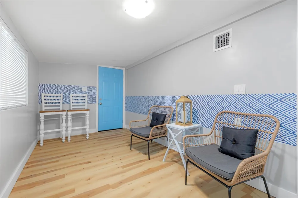 4809 THORPE AVENUE Orlando, FL 32804