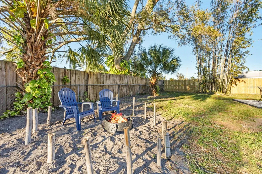 4809 THORPE AVENUE Orlando, FL 32804