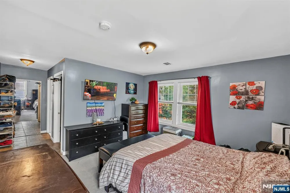 446 Clifton Avenue Newark, NJ 07104