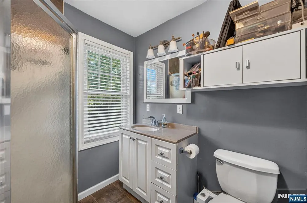 446 Clifton Avenue Newark, NJ 07104